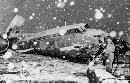 巴西足球队空难后的首场比赛,巴西球队飞机遇难事件