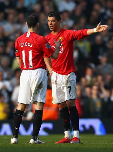 瑞恩的生日,瑞恩吉格斯个人资料