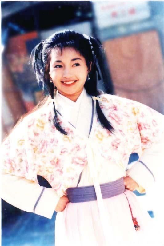 她饰演的郭襄成为一代经典,神雕侠侣郭襄钟汉良