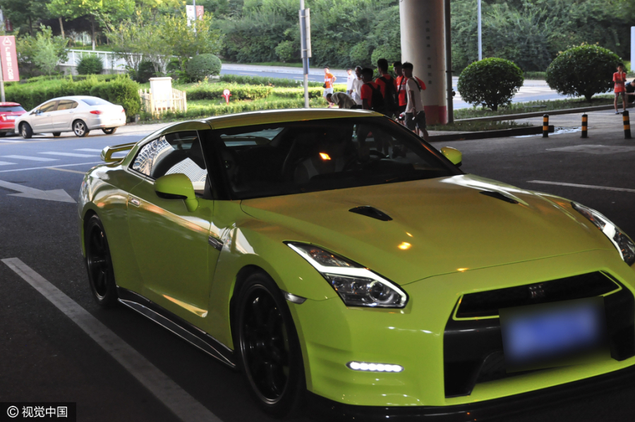 他是高洪波嫡系，娶美女主播，如今转会身价或破亿