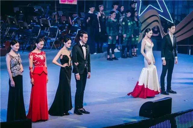 嗨，我叫惠州学院，今年70岁了！