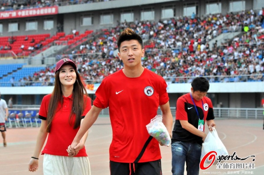 他是高洪波嫡系，娶美女主播，如今转会身价或破亿