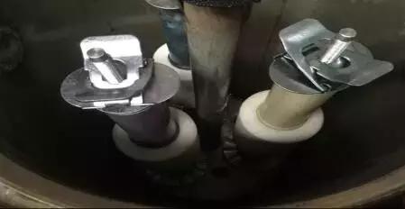 筒子纱染色流程视频,荧光涂料染布视频