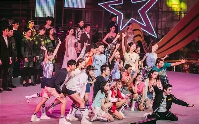 嗨，我叫惠州学院，今年70岁了！