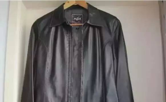 棉服羽绒服可以用洗衣机洗吗,羽绒服棉服洗了成坨怎么蓬松