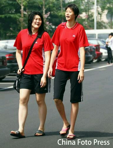 中国女排奥运会冠军照片,盘点女排过去10届奥运会战绩