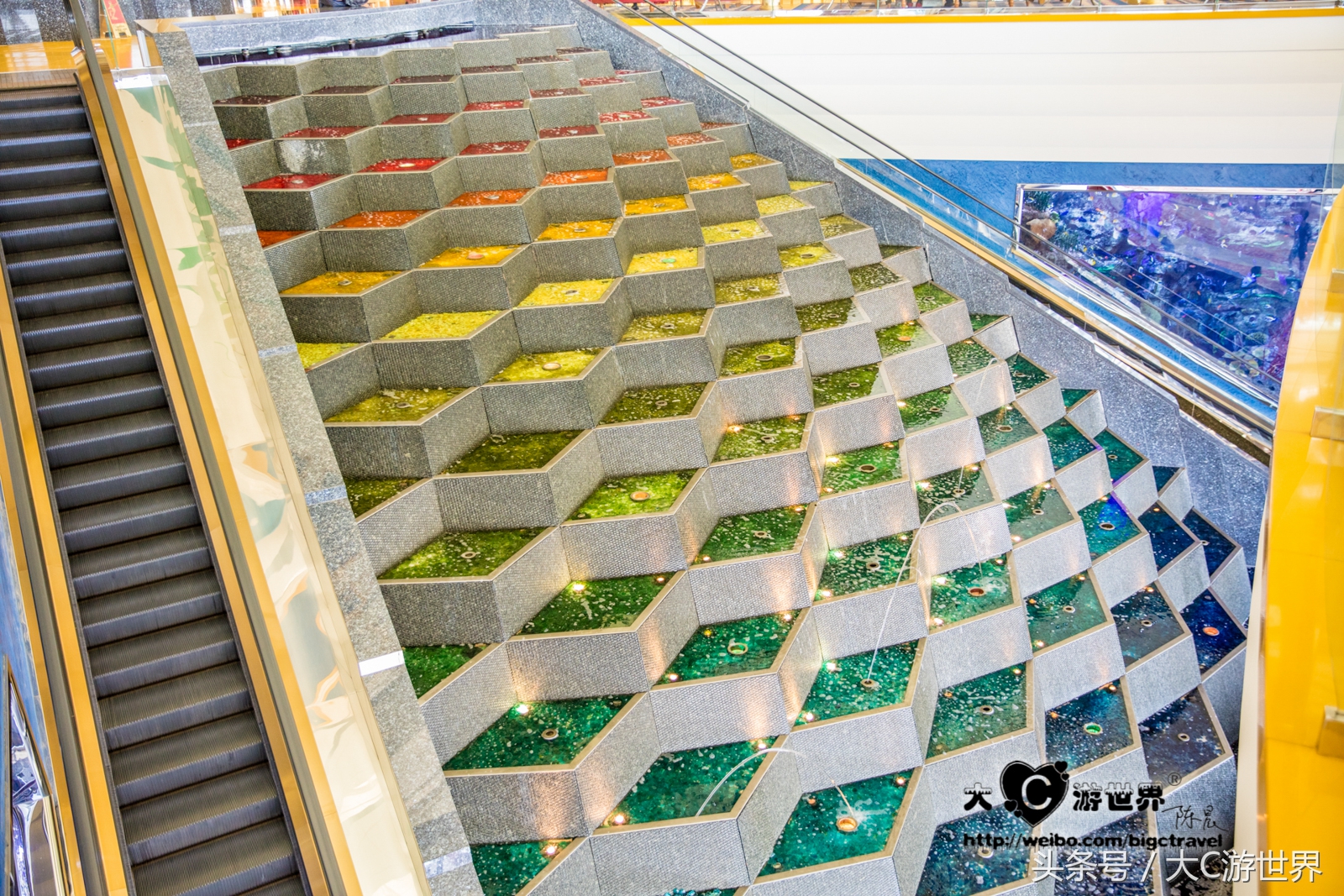 旅游的中国夫妻住迪拜帆船酒店,住迪拜帆船酒店攻略