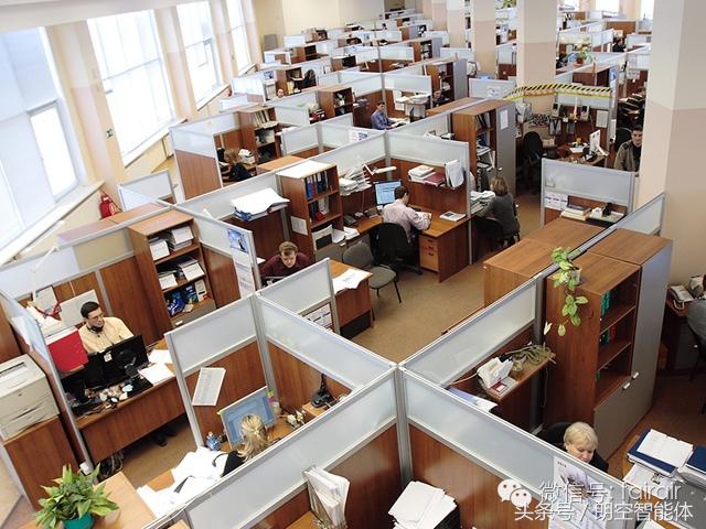 一上班就胸闷气短不上班就好了,一上班就不舒服什么原因