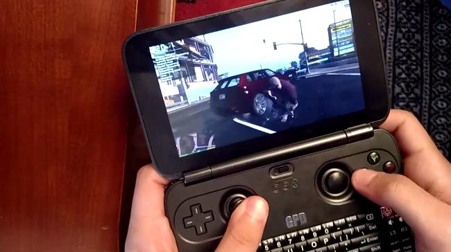 最好玩的迷你游戏掌机,迷你掌机测评玩电脑游戏