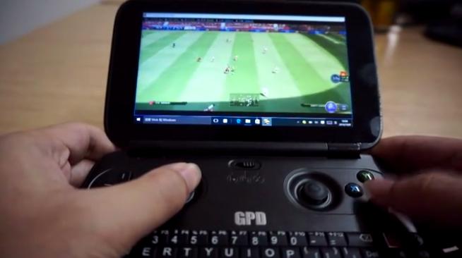 最好玩的迷你游戏掌机,迷你掌机测评玩电脑游戏