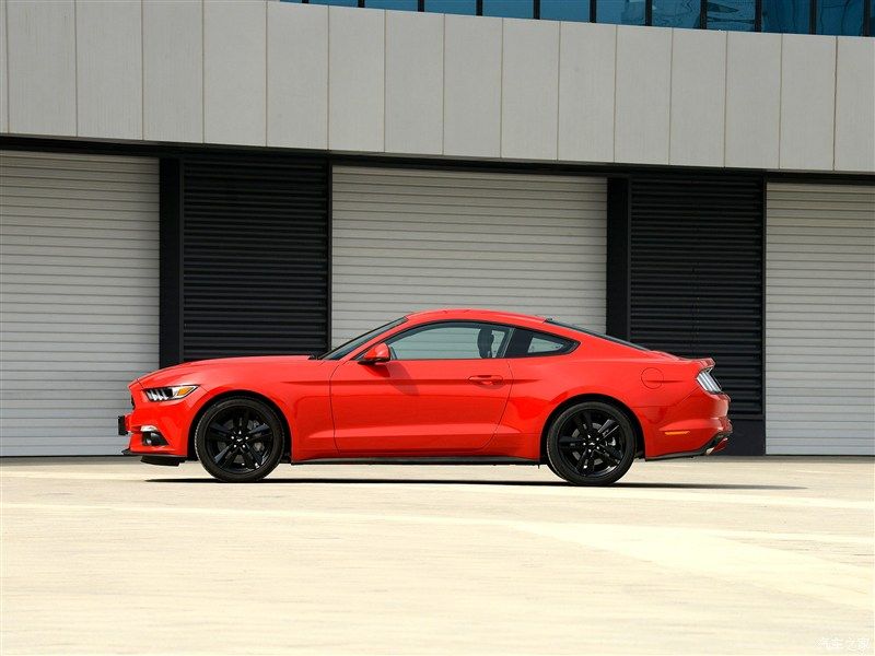 买a6还是福特野马,40万买奥迪a6l还是雷克萨斯es200