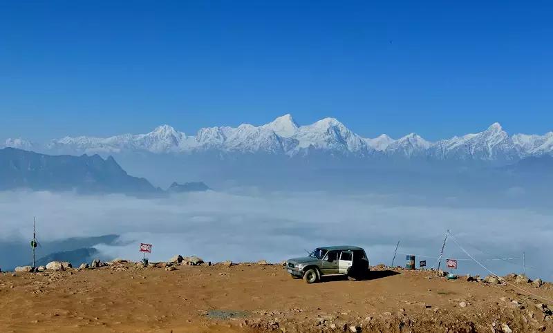 牛背山看的是什么雪山,牛背山上众多雪山示意图