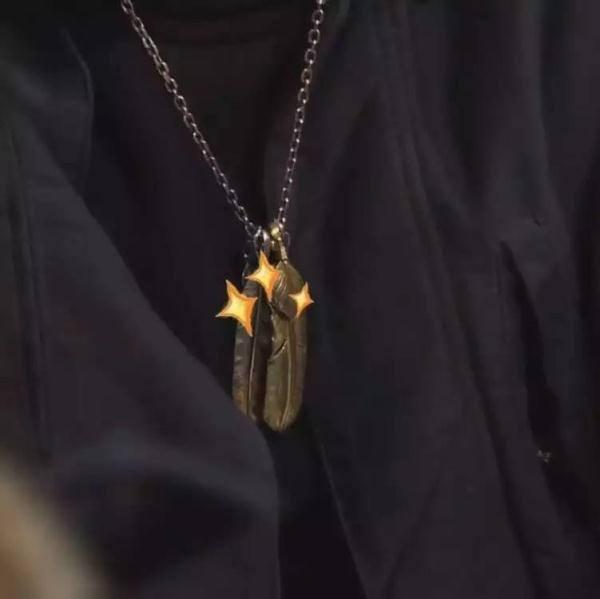 王思聪敢给王可可买这条狗链，看来是决心挑衅整个娱乐圈了