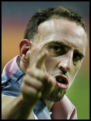 盘点当今足坛年轻球员,足坛历史十大凶恶球员