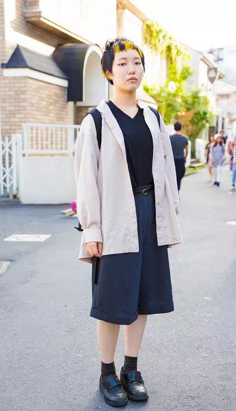 韩系休闲风简约好驾驭的早春穿搭,韩系风街拍穿搭