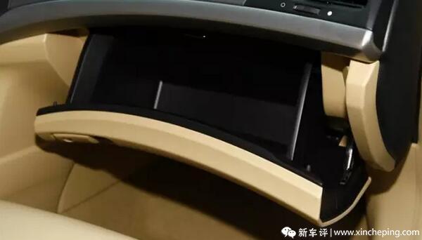 膝盖中了一箭的感觉,膝盖中了一箭怎么理解