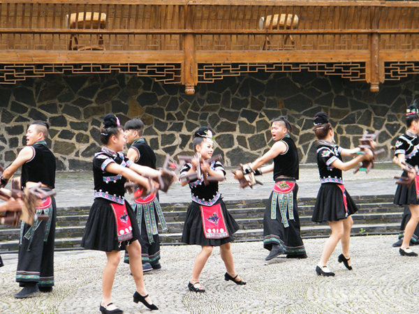 西江苗寨语言,探寻西江苗寨的魅力