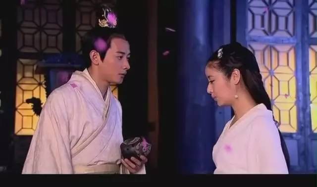 25出道29岁走红，“暖男专业户”的他如今又在用这个角色暖你……