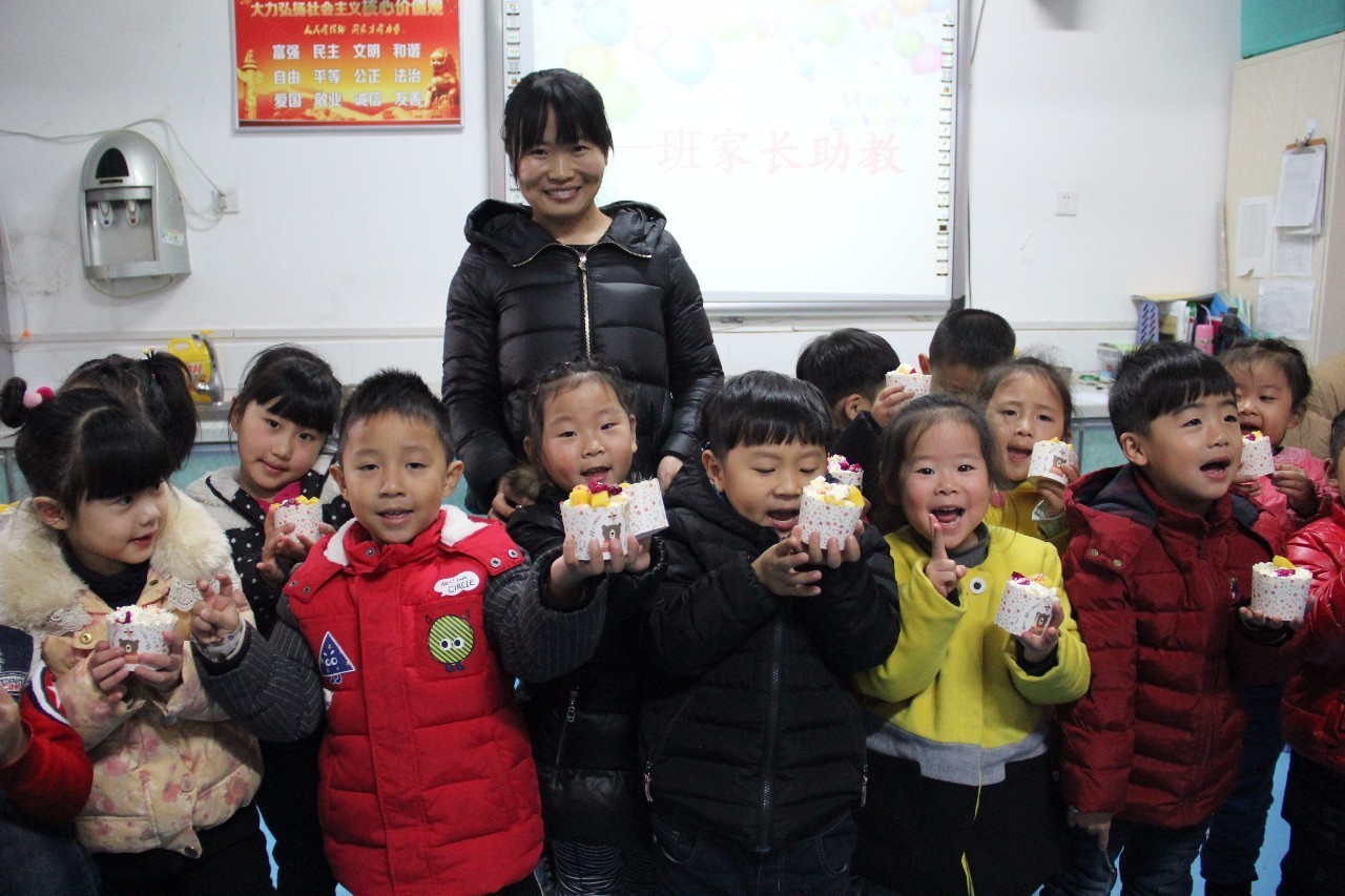 「校园」助教大舞台家长唱主角