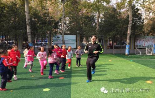 趣味性足球课堂,趣味小班足球课