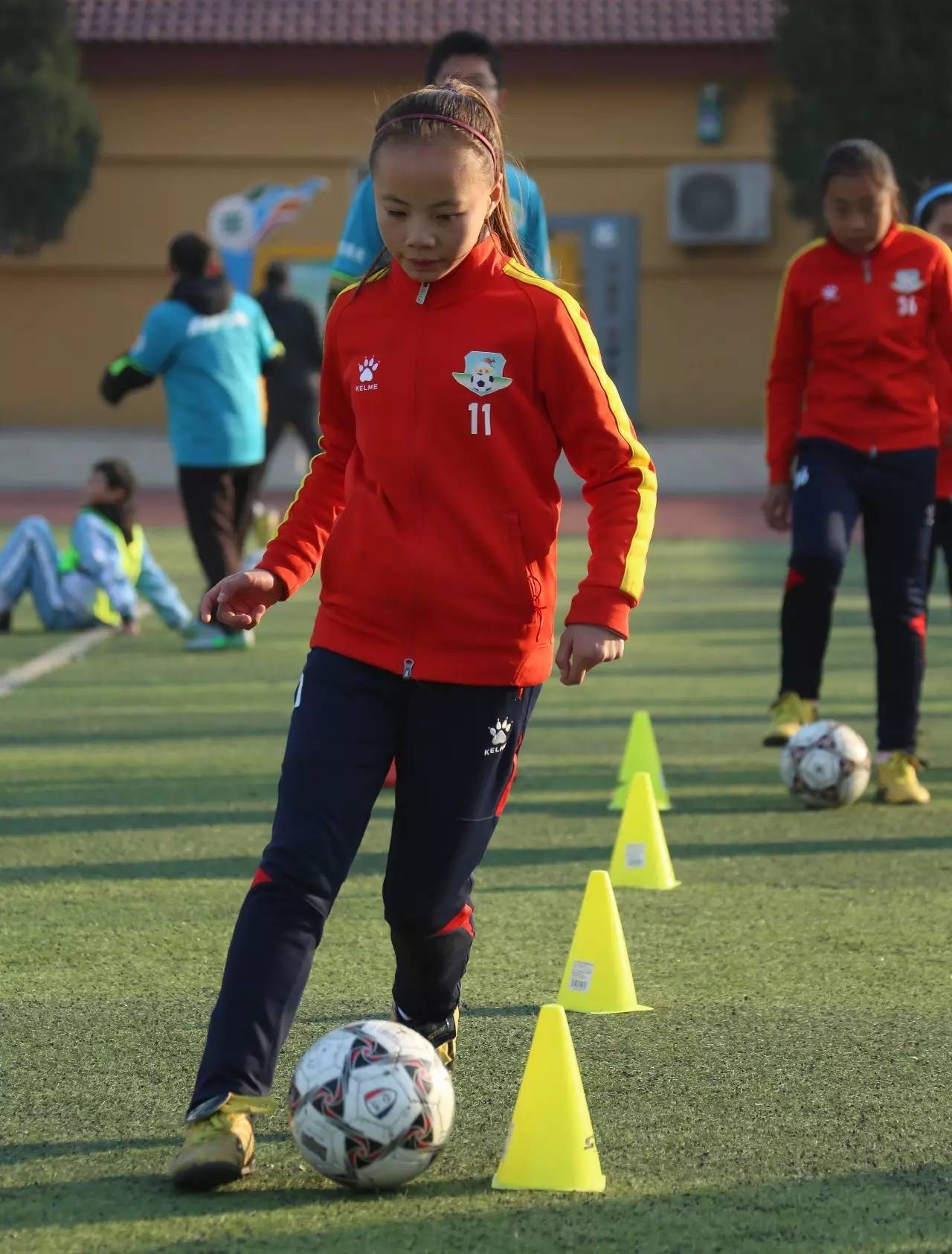 湖滨小学校园足球,小学校园足球联赛活动简报