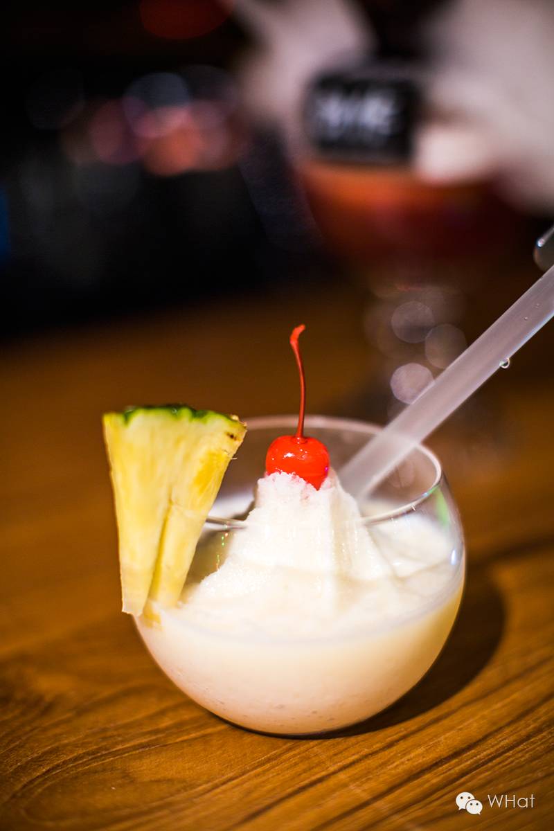 这家漫咖啡旗下的韩餐酒吧终于开到武汉，能俯瞰武汉天地清晨夜景