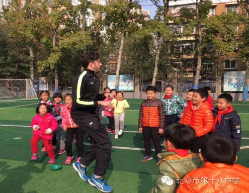 趣味性足球课堂,趣味小班足球课