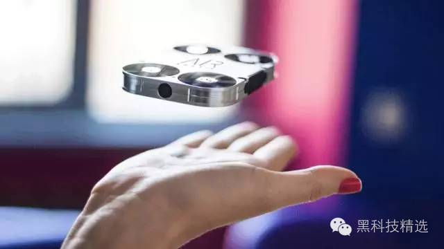 可以放手机壳的无人机,可以当无人机的手机壳