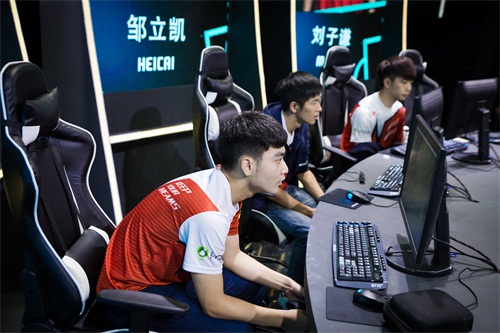 从零开始玩fifa足球,fifaonline3比赛2019