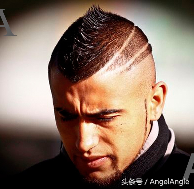 球星发型男短发卷,美式文艺男士发型图片大全
