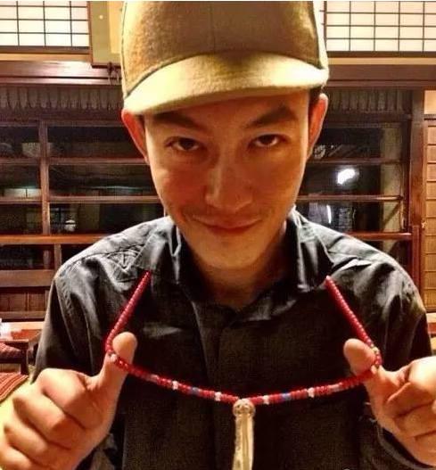 王思聪敢给王可可买这条狗链，看来是决心挑衅整个娱乐圈了