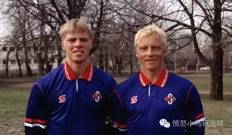 父亲虐打孩子,父亲虐打三岁的孩子