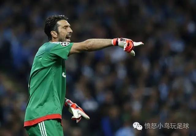 父亲虐打孩子,父亲虐打三岁的孩子