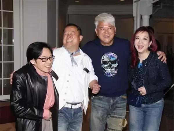 年少成名，新艺城七怪之一，枪法如神的罗宾探长