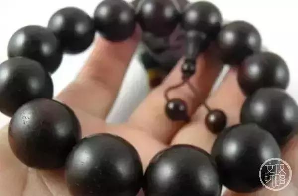 一串都玩不好，还想玩两串？来啊，给我剁了他的手！