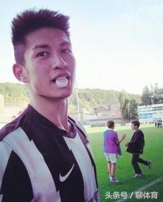 15岁击败四位世界冠军,15岁中国少年打荷兰冠军