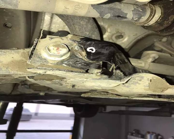 元宝梁响怎么办,元宝梁裂开有异响吗