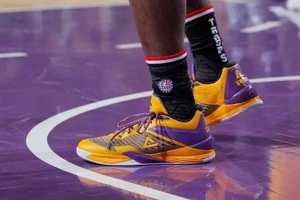 nba汤普森最高分,nba最近上脚的球鞋汤普森