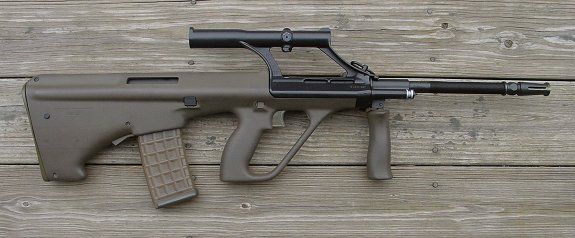 这把枪即便是身体纤弱的女兵也能玩得很溜，这是什么枪？