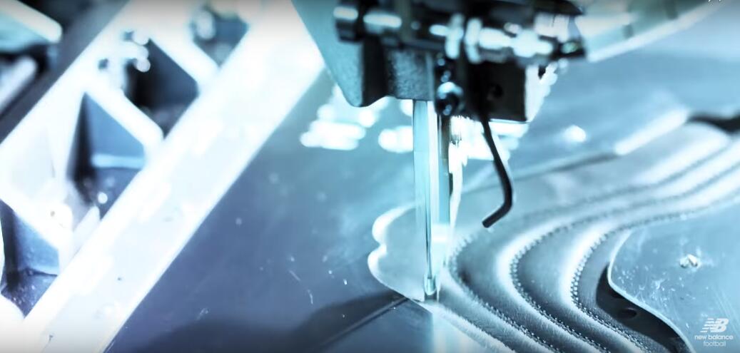 一双球鞋的生产过程,一双球鞋的制作过程