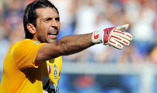 足坛史上最伟大的1-11号,天下足球十大传奇号码