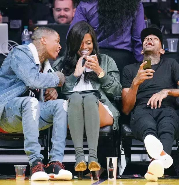 本周球星上脚球鞋,明星今天穿的鞋子