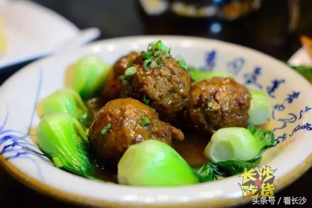 这些店明明可以拼颜值，却一言不合就开始拼菜品