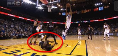 格林打努尔基奇杨毅解说反应,格林再次扣篮