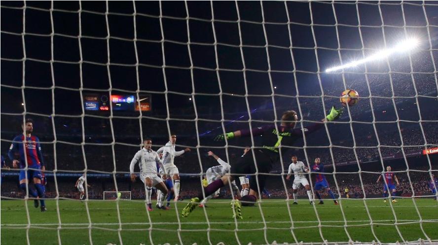 一场精彩的西班牙国家德比，就毁在了她手里