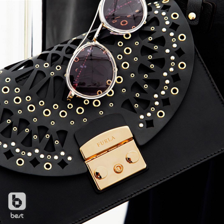 《校阅女孩河野悦子》里石原里美跟帅和尚CP，造型只需10元