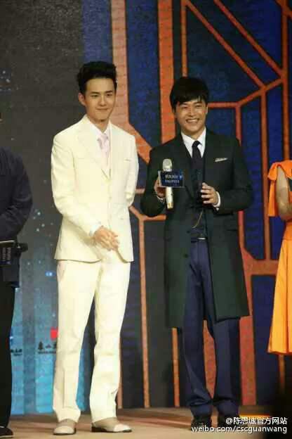 露额头就变丑了,一露脑门就显老