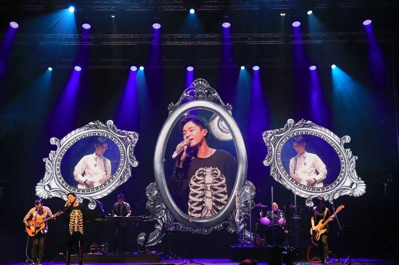 音乐平台进Livehouse，“流行乐该不该受到尊重”？