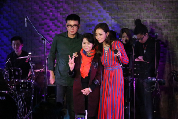 张靓颖冯轲撒狗粮,张靓颖和冯轲现场