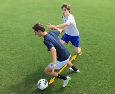 瓒崇悆鑳岃韩鎷跨悆鎶ょ悆瑙嗛瀹炴垬,瓒崇悆鑳岃韩鎷跨悆瀹炴垬